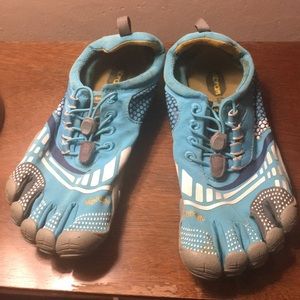 Vibram Fivefingers womens size 42 (US size 9)